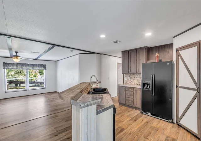 Photo 2 of Single family home for sale at 9529 Cypress Dr, Willis, TX 77318 | MLS# 91088843 | Listing updated on 2026-09-17