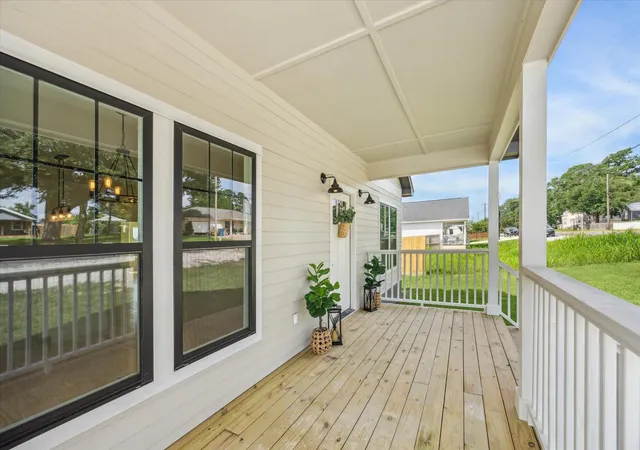 Photo 4 of Single family home for sale at 425 N Holland, Bellville, TX 77418 | MLS# 74935031 | Listing updated on 2026-09-16