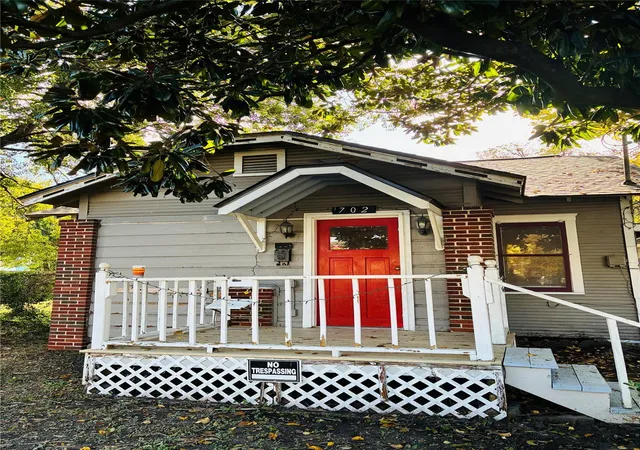 1st image of 702 Caplin St, Houston, TX 77022 | MLS# 7097182