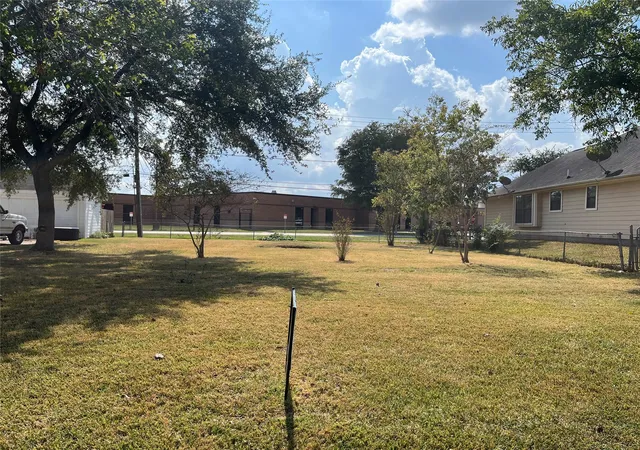 Photo 1 of Land for sale at 1871 Aspen Ln, Seabrook, TX 77586 | MLS# 25098126 | Listing updated on 2026-08-29