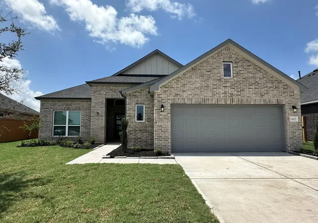 Photo 1 of Single family home for sale at 13627 Lago Vista Dr, Iowa Colony, TX 77583 | MLS# 98363486 | Listing updated on 2026-09-20