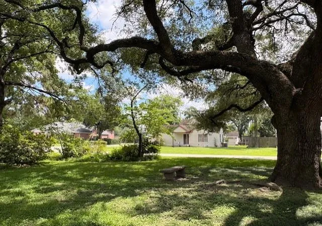 21st image of 603 W 30th St, Houston, TX 77018 | MLS# 31602337