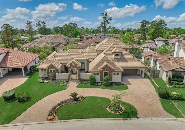 Photo 2 of Sale Pending at 25 Post Shadow Estate Dr, Spring, TX 77389 | MLS# 15412904 | Listing updated on 2026-09-08