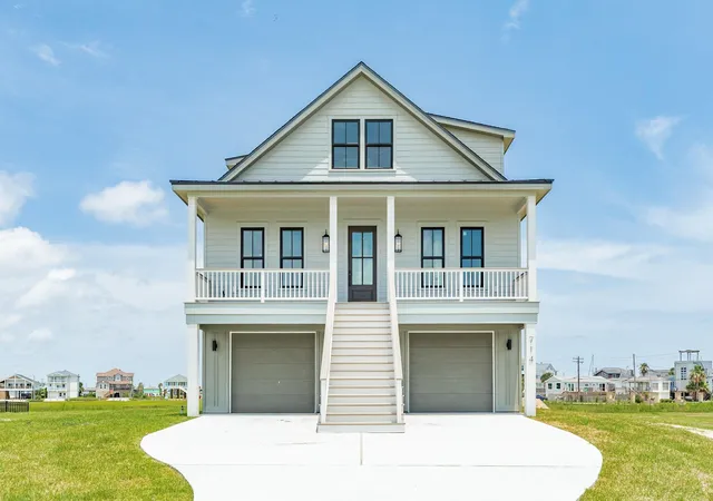 Photo 1 of Single family home for sale at 714 Vista Bella, Galveston, TX 77554 | MLS# 24032193 | Listing updated on 2026-09-19