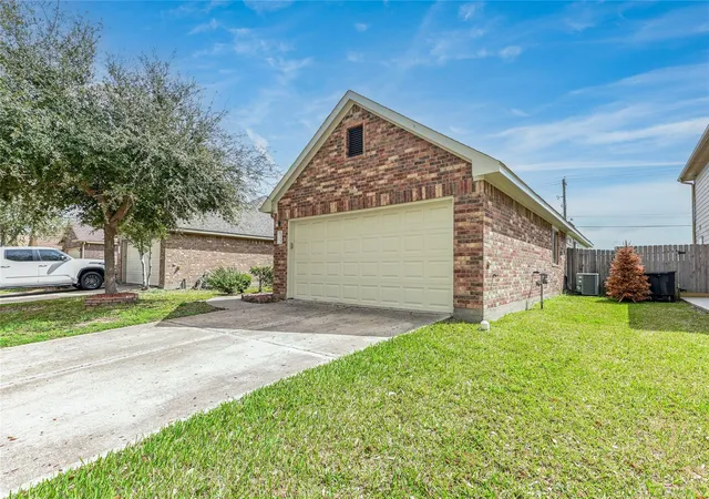 Photo 2 of Sale Pending at 13418 High Banks Ln, Houston, TX 77034 | MLS# 37860491 | Listing updated on 2026-09-17