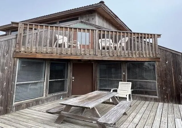 3rd image of 305 Private Rd 640, Matagorda, TX 77457