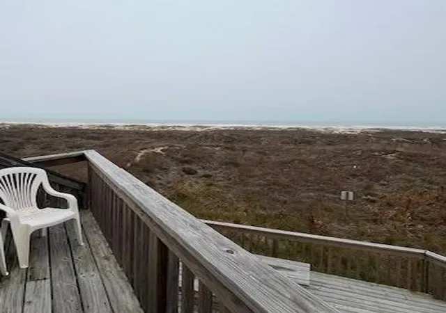 4th image of 305 Private Rd 640, Matagorda, TX 77457