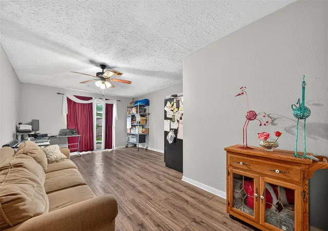 5th image of 12402 Palmfree St, Houston, TX 77034 | MLS# 85814896