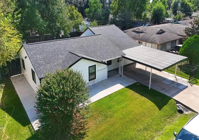 Photo 4 of Single family home for sale at 1246 Mitchell Rd, Houston, TX 77037 | MLS# 40947868 | Listing updated on 2026-08-25