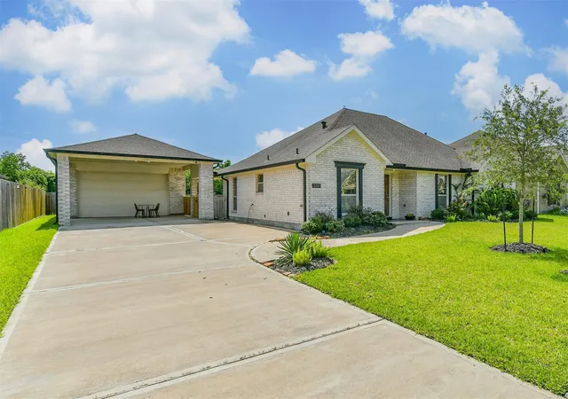 2nd image of 3207 Patagonia St, Dickinson, TX 77539 | MLS# 96250788