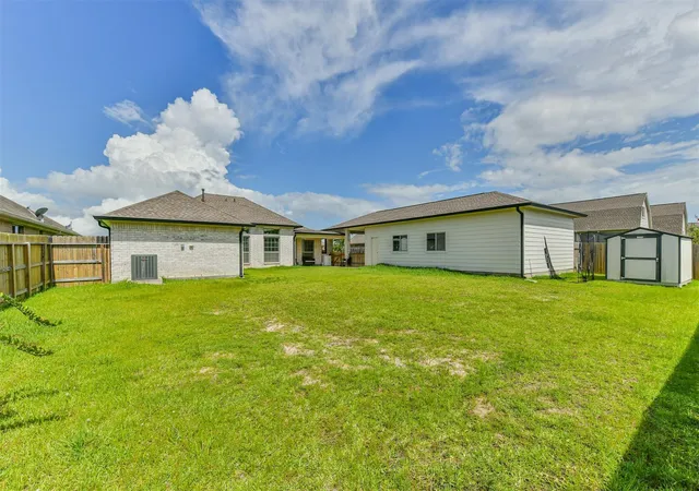 Photo 3 of Single family home for sale at 3207 Patagonia St, Dickinson, TX 77539 | MLS# 96250788 | Listing updated on 2026-06-08