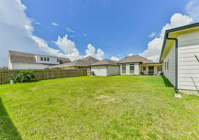 Photo 4 of Single family home for sale at 3207 Patagonia St, Dickinson, TX 77539 | MLS# 96250788 | Listing updated on 2026-06-08