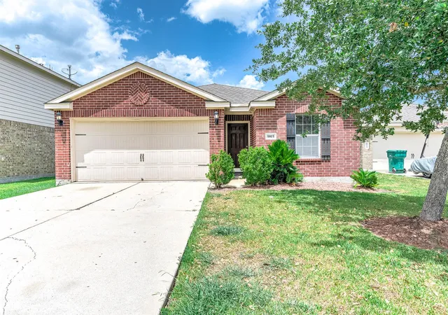 Photo 1 of Single family home for sale at 9815 Onyx Trail Dr, Rosharon, TX 77583 | MLS# 96051284 | Listing updated on 2026-08-26