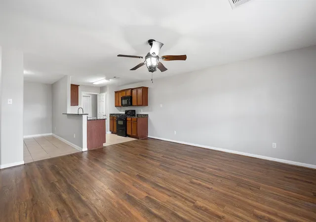 Photo 3 of Single family home for sale at 9815 Onyx Trail Dr, Rosharon, TX 77583 | MLS# 96051284 | Listing updated on 2026-08-26