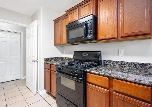 Photo 4 of Single family home for sale at 9815 Onyx Trail Dr, Rosharon, TX 77583 | MLS# 96051284 | Listing updated on 2026-08-26
