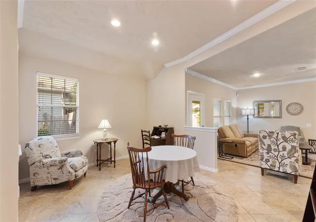 5th image of 11 Abercrombie Pl, Conroe, TX 77384 | MLS# 81004647