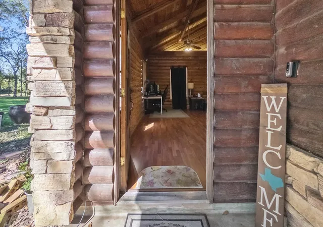 Photo 1 of Single family home for sale at 605 Ne Clayton St, Dayton, TX 77535 | MLS# 54020765 | Listing updated on 2026-09-15