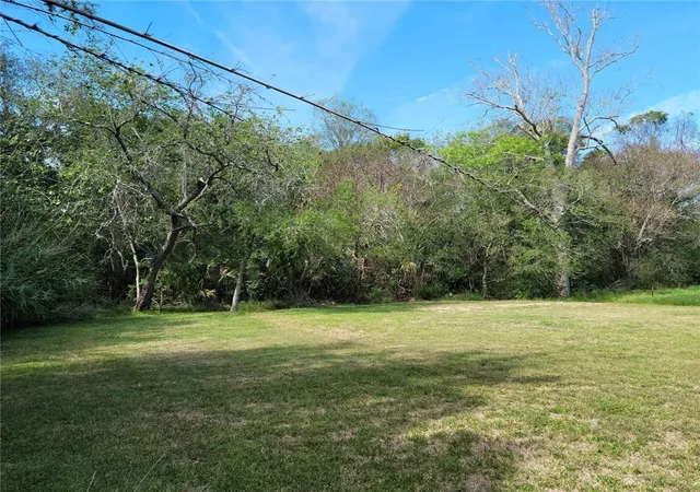 3rd image of 3309 Todville Rd, Seabrook, TX 77586 | MLS# 71605142