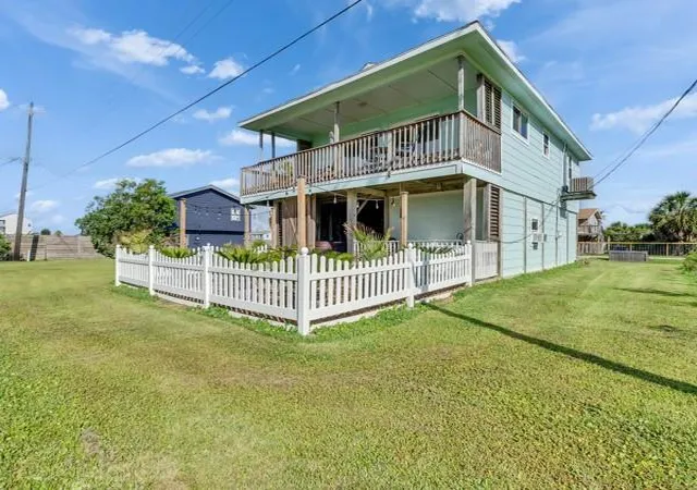 Homes for sale in Jamaica Beach, TX | 16531 Lewis Scott Rd, Jamaica Beach, TX 77554 | MLS# 21574432