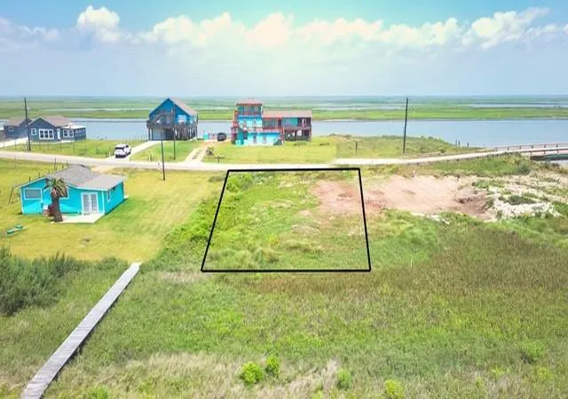 3rd image of 2160 Cr 230, Sargent, TX 77414 | MLS# 34964718