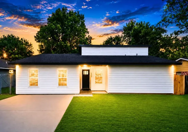 Photo 1 of Sale Pending at 8333 Lanham Ln, Houston, TX 77075 | MLS# 69733628 | Listing updated on 2026-09-06