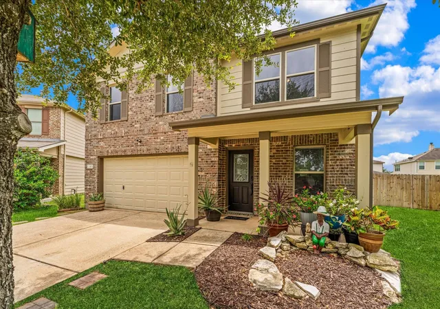 Single family home for sale at 15903 Arapaho Bend Ln, Cypress, TX 77429 | MLS# 26013760