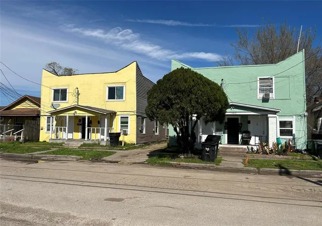 1st image of 7109 Avenue #12, Houston, TX 77011 | MLS# 38463050