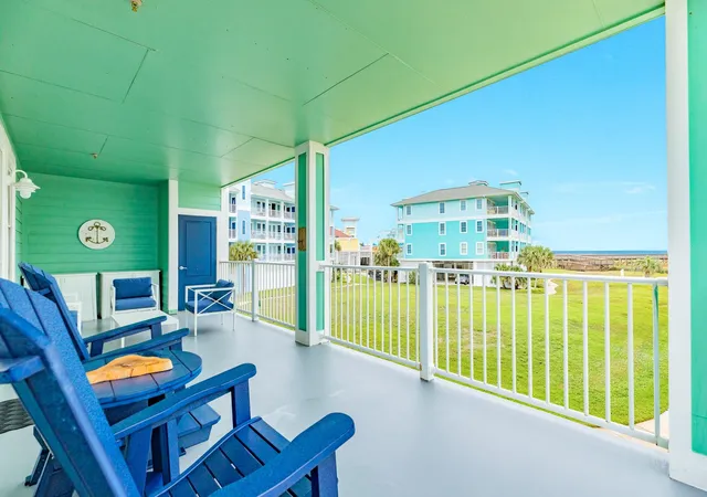 Photo 3 of Townhouse for sale at 4231 Pointe W #103, Galveston, TX 77554 | MLS# 54234349 | Listing updated on 2026-08-19
