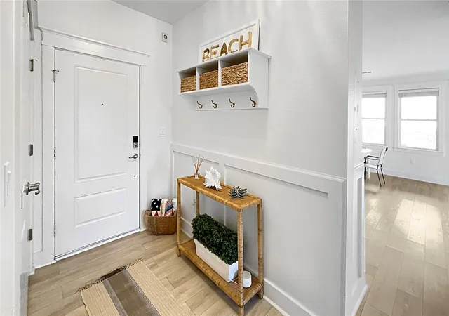 Photo 4 of Townhouse for sale at 4231 Pointe W #103, Galveston, TX 77554 | MLS# 54234349 | Listing updated on 2026-08-19