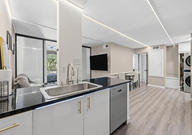 Photo 2 of Sale Pending at 4641 Wild Indigo St #433, Houston, TX 77027 | MLS# 77282802 | Listing updated on 2026-09-01