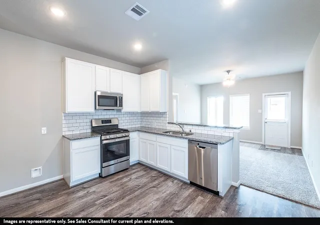 4th image of 4346 Maple Root Ln, Pinehurst, TX 77362 | MLS# 50009017