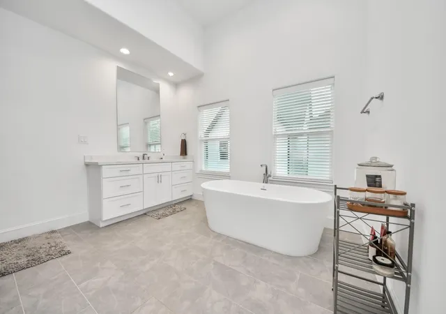 Photo 3 of Single family home for sale at 624 Delmar St, Houston, TX 77023 | MLS# 48097919 | Listing updated on 2026-08-01