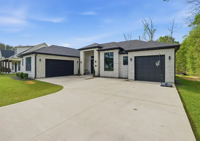 Photo 3 of Single family home for sale at 540 Road 662, Dayton, TX 77535 | MLS# 14247777 | Listing updated on 2026-09-26