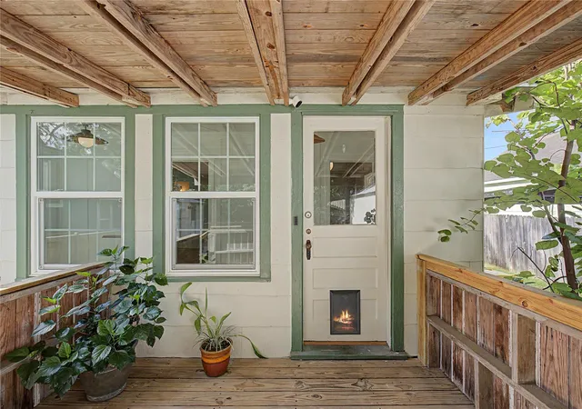 2nd image of 304 Foster St, Tomball, TX 77375 | MLS# 72605615