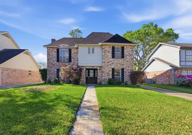Photo 1 of Sale Pending at 20311 Warrington Dr, Katy, TX 77450 | MLS# 69137402 | Listing updated on 2026-09-04