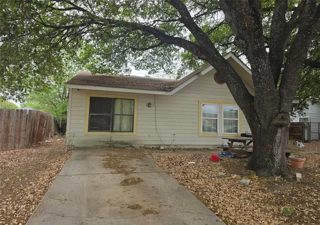 2nd image of 4710 Swann Ln, San Antonio, TX 78219 | MLS# 64426190