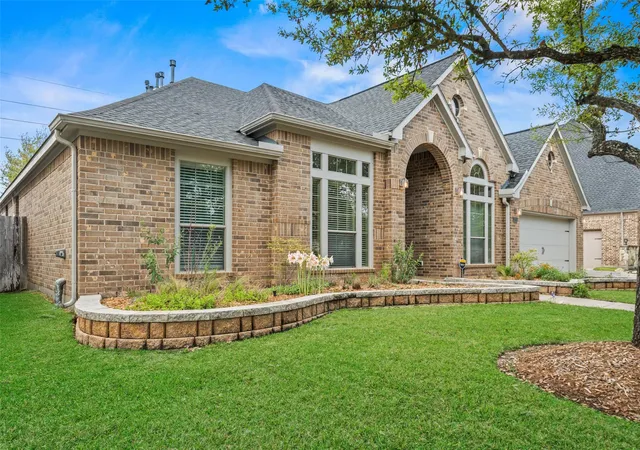 Homes for sale in Katy, TX | 2818 Red Maple Dr, Katy, TX 77494 | MLS# 18946246