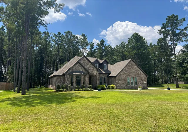 Photo 2 of Single family home for sale at 13556 Caldwell St, Conroe, TX 77303 | MLS# 22489232 | Listing updated on 2026-09-08