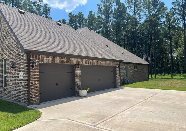 Photo 3 of Single family home for sale at 13556 Caldwell St, Conroe, TX 77303 | MLS# 22489232 | Listing updated on 2026-09-08