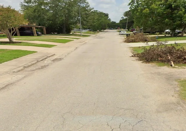 Photo 3 of Land for sale at 3602 Dawson Ln, Houston, TX 77051 | MLS# 21321649 | Listing updated on 2026-07-02