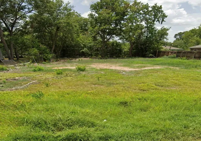 Photo 4 of Land for sale at 3602 Dawson Ln, Houston, TX 77051 | MLS# 21321649 | Listing updated on 2026-07-02