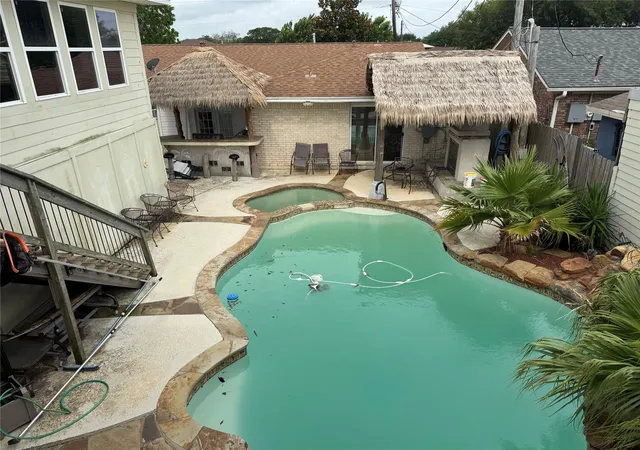 11th image of 4126 17th St N, Texas City, TX 77590 | MLS# 61587497