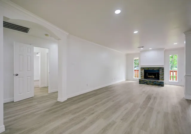 Photo 4 of Single family home for sale at 7442 Tall Pines Dr, Houston, TX 77088 | MLS# 19564531 | Listing updated on 2026-08-20