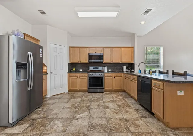 5th image of 523 Savory Ln, Crosby, TX 77532 | MLS# 92201881