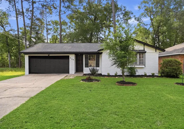 Homes for sale in New Caney, TX | 430 Eastwood Dr, New Caney, TX 77357 | MLS# 60645898