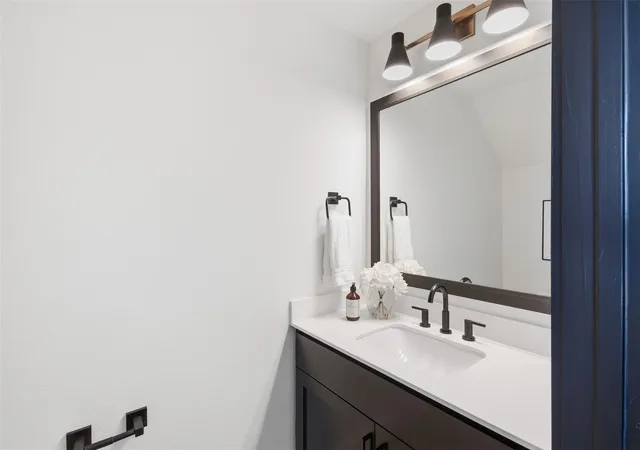 4th image of 4605 Harrisburg Blvd #C, Houston, TX 77011 | MLS# 73517043