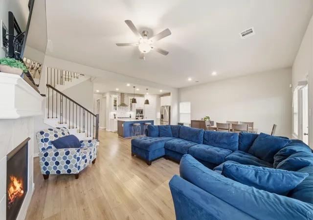5th image of 21419 Waldenburg Pl, Tomball, TX 77375 | MLS# 40154549