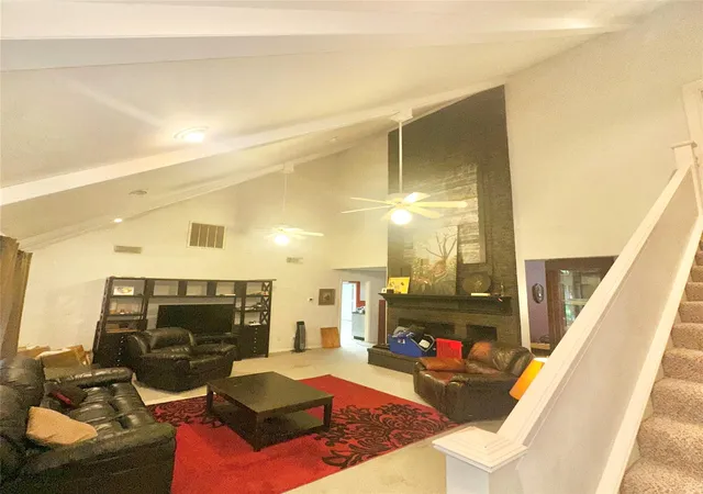 Photo 3 of Single family home for sale at 14750 Exxon Rd, Conroe, TX 77302 | MLS# 42489517 | Listing updated on 2026-07-23