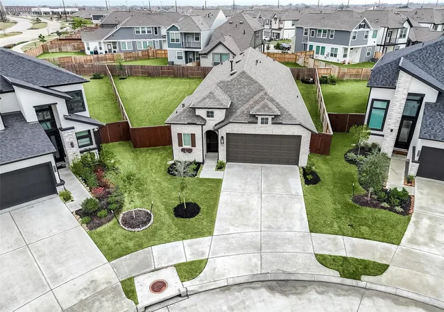 3rd image of 5115 Murillo Dr, Iowa Colony, TX 77583 | MLS# 15105125