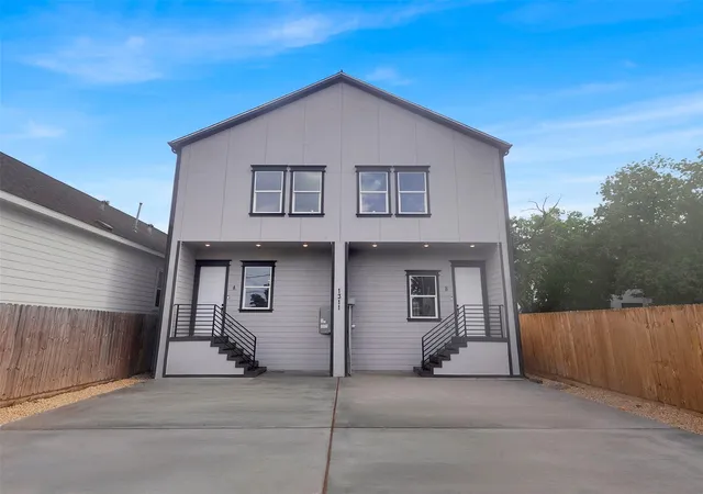 2nd image of 1311 E 33Rd St, Houston, TX 77022 | MLS# 11944677